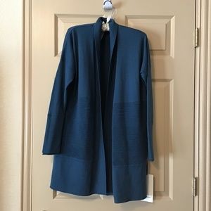 Lululemon “Sit In Lotus Wrap II”